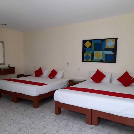 Oyo Hotel Platinium Gran Hotel,Guadalajara,Artesanias Tonala Екстериор снимка